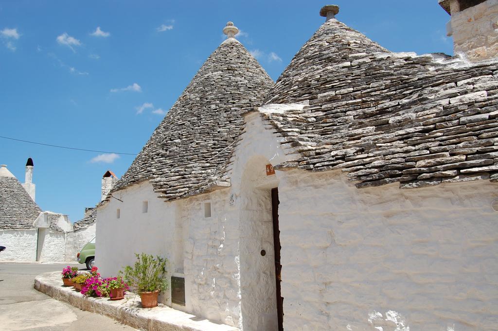 Trulli Holiday Albergo Diffuso Alberobello Zimmer foto